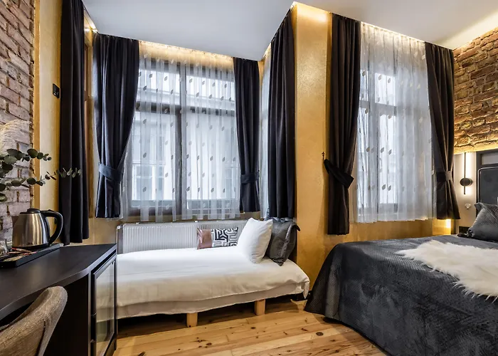 Отель Taksim Terrapia 2*