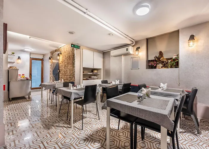 Hotel Taksim Terrapia 2*