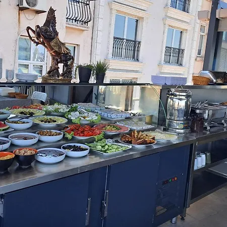 Taksim Terrapia Hotell 2*